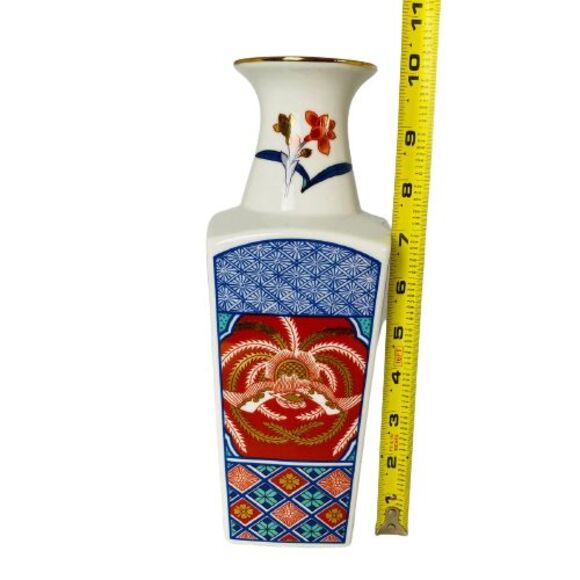 Japanese Oriental White Porcelain Flower Floral Hand Painted Design Vase M382 - Picture 7 of 10